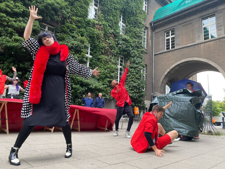Die Wanze – Im Stadtheater Spandau – Eintritt frei